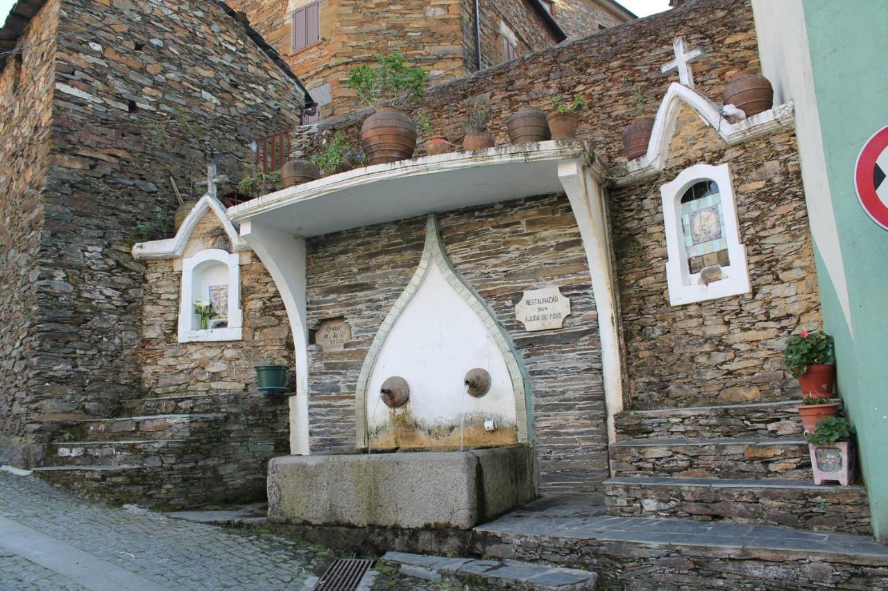 Villa Casa Da Sobreira Sobral de Sao Miguel Esterno foto